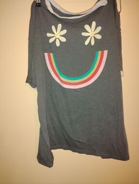 NATURAL LIFE Grey Tee with Rainbow Smile and Yellow Flowers